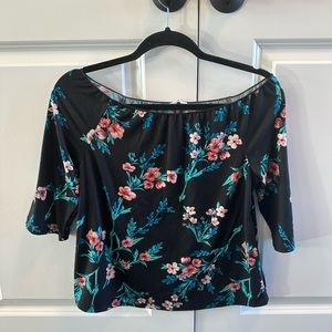 Women’s Floral 1/2 sleeve top
